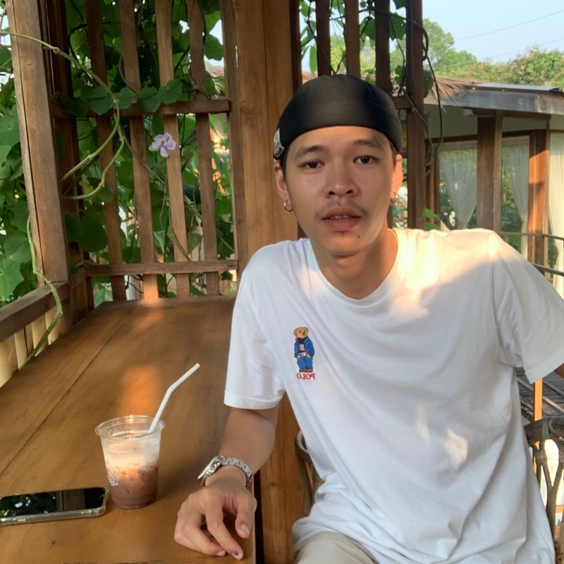 เอฟ