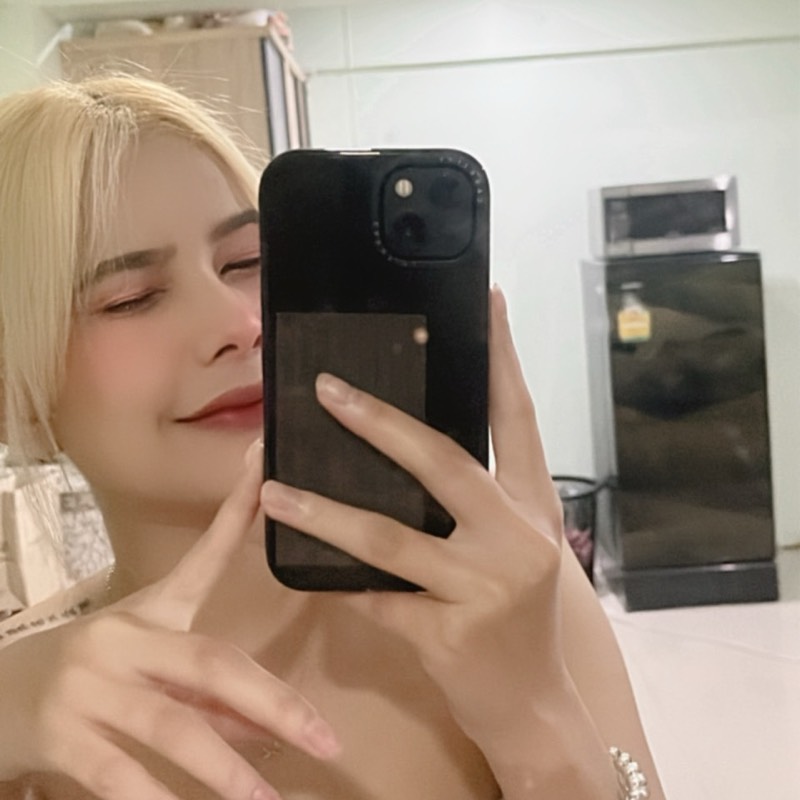นิว