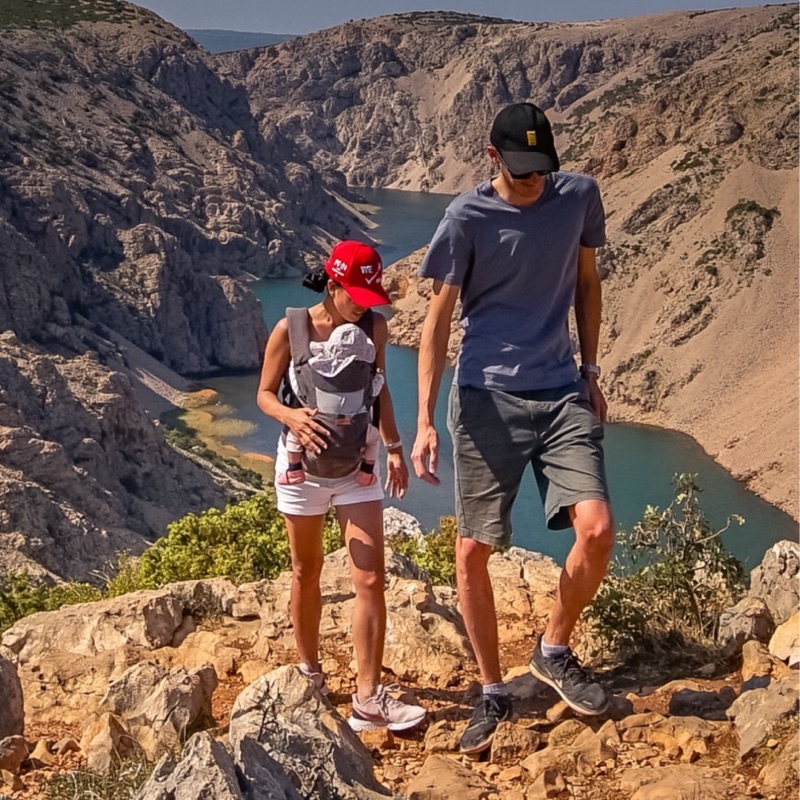 นินนีลา