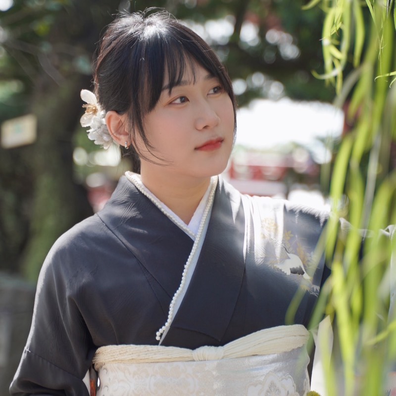 華**