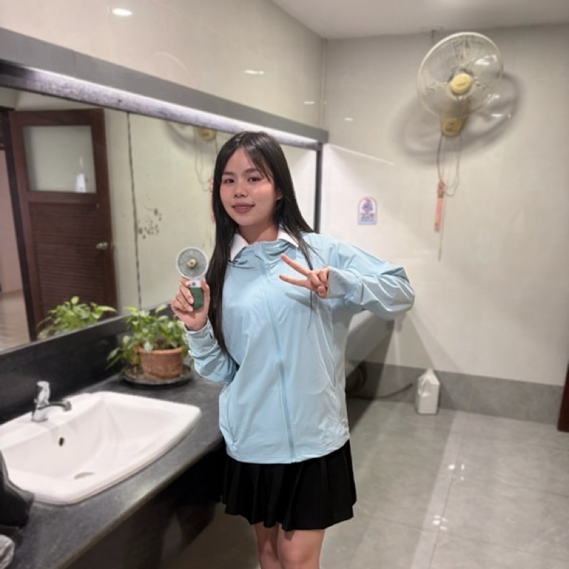 นิยตา มูลทองตน
