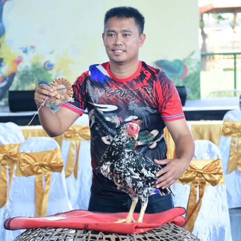 เเสงมณี สอนสูญ