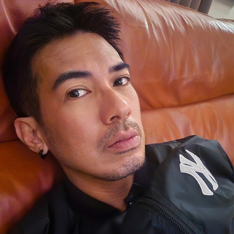 อานนท์ (เอ)