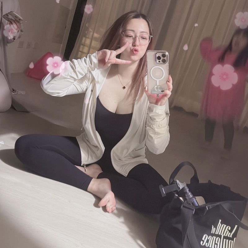 錢**