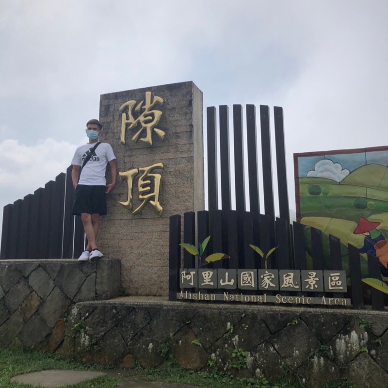 張鈞凱 🐳🐳