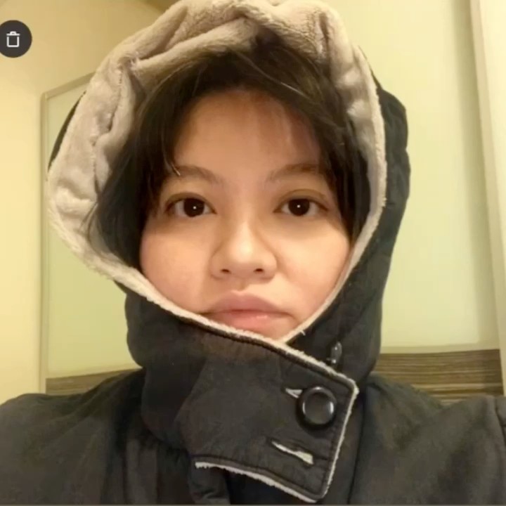 小**