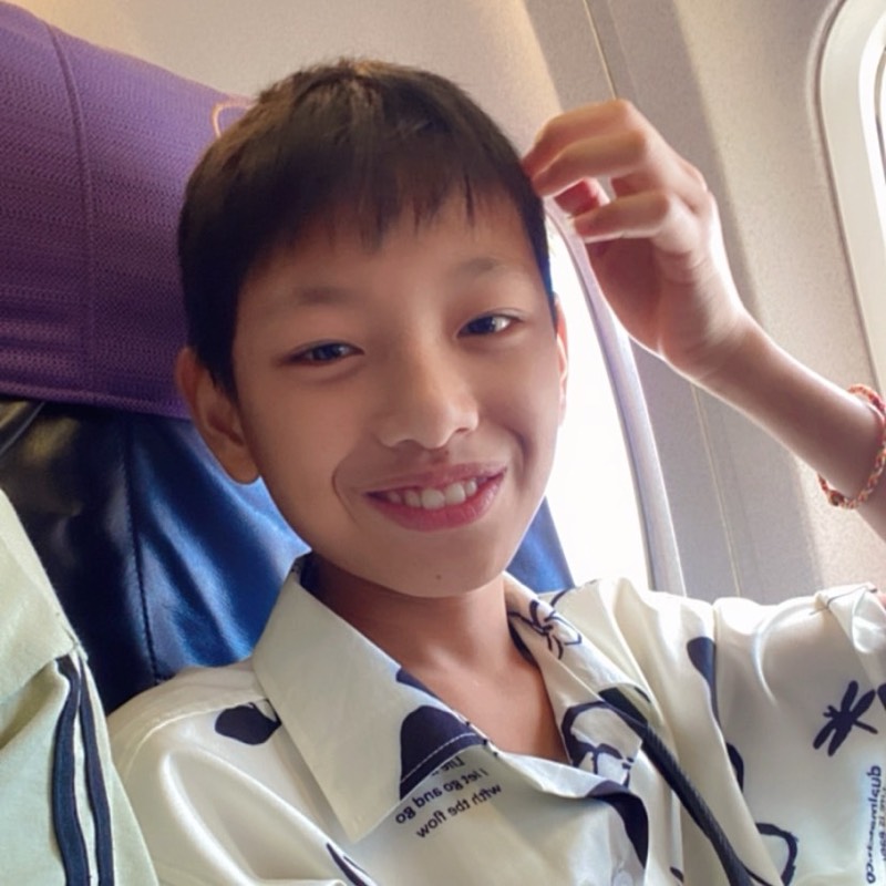 โบว์ กรรณิการ์