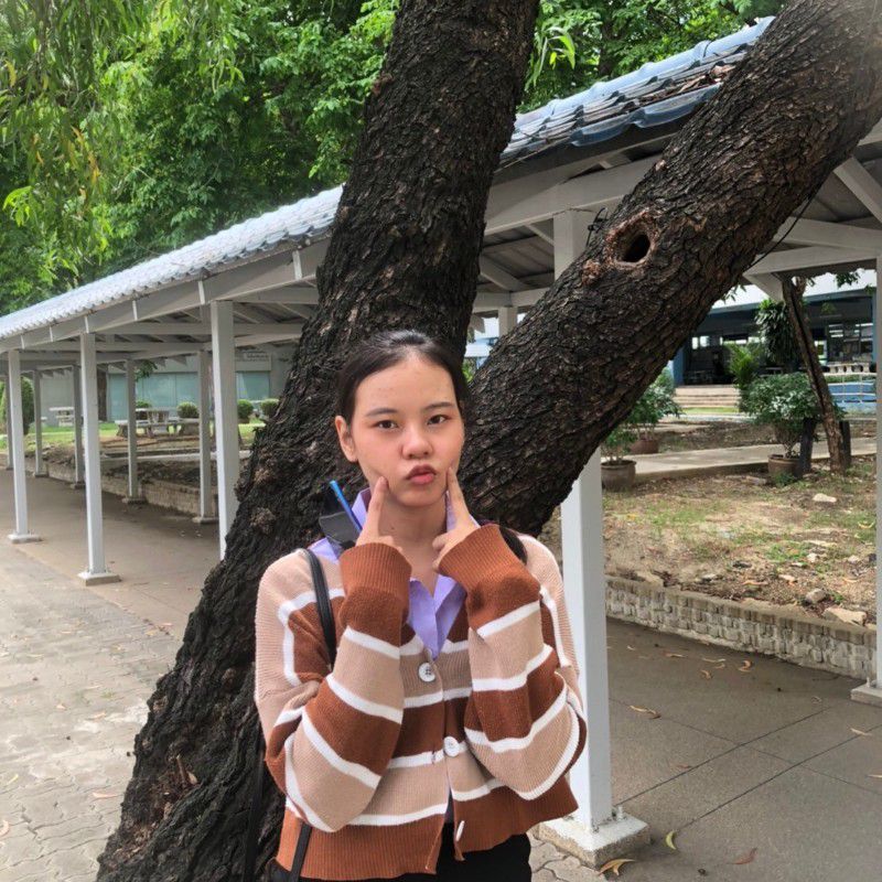 พลอย