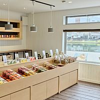 モンマルシェ清水本店