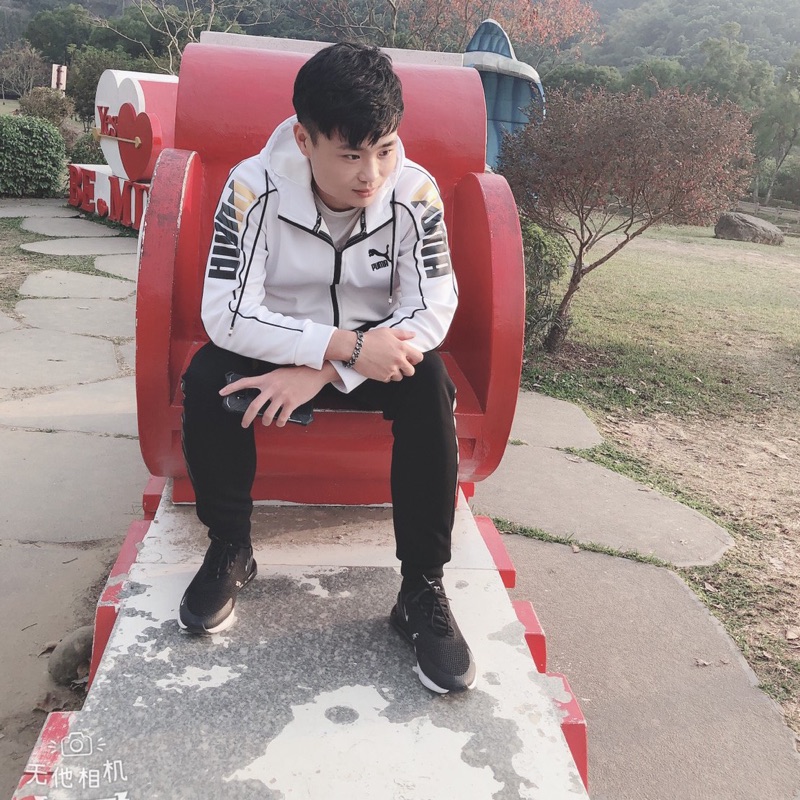 看看ㄚ豐的個人專頁