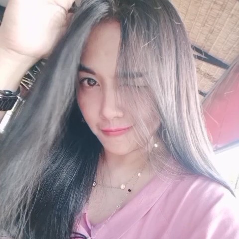 นุช