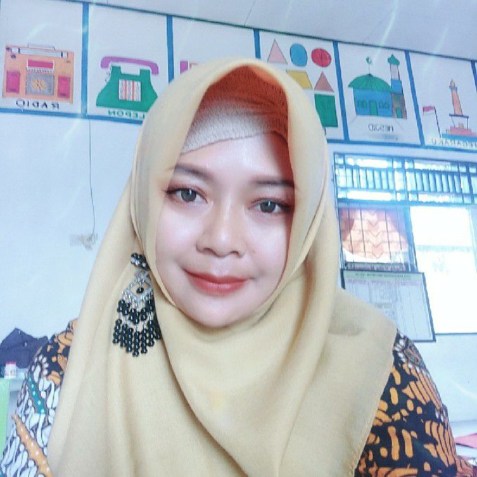 Echie Damaiyanti