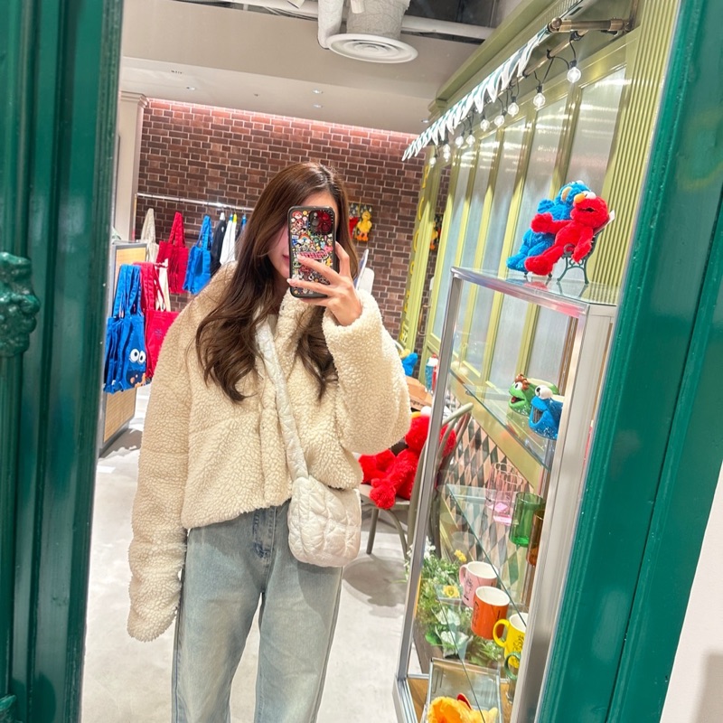 พลอย