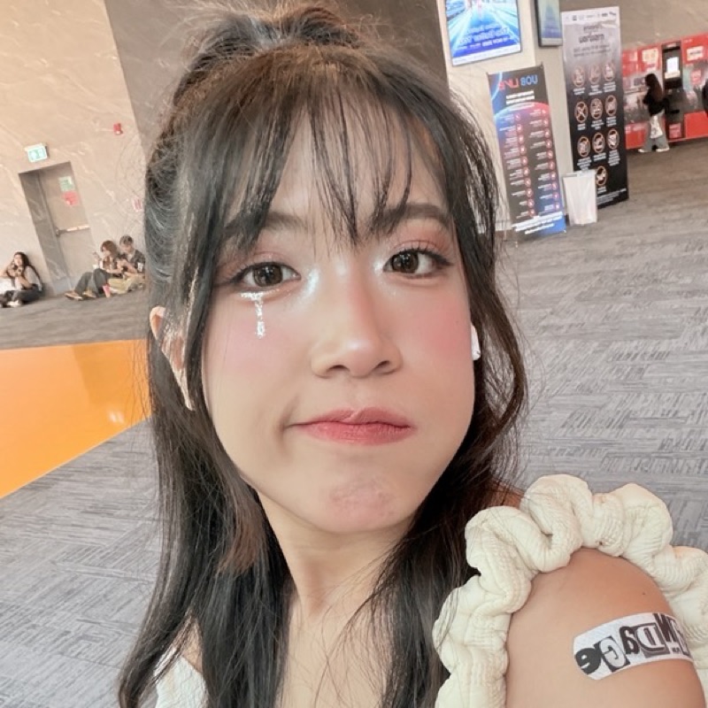 ชาลิสา ชื่นสุพงษ์
