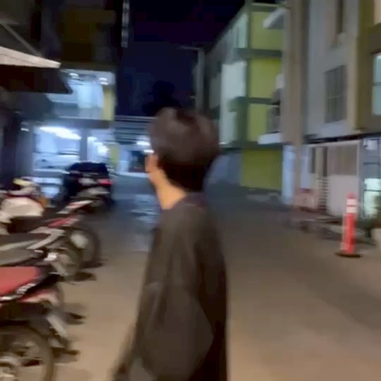 ปาริฉัตร วัฒนา