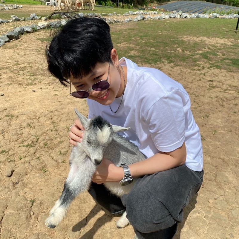 โมเน่
