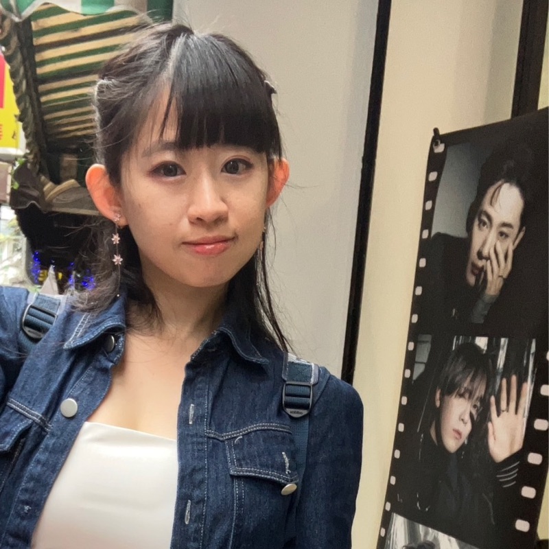 看看謝易修的個人專頁