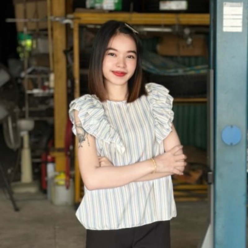 นิชา