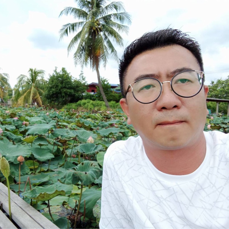 ใหญ่
