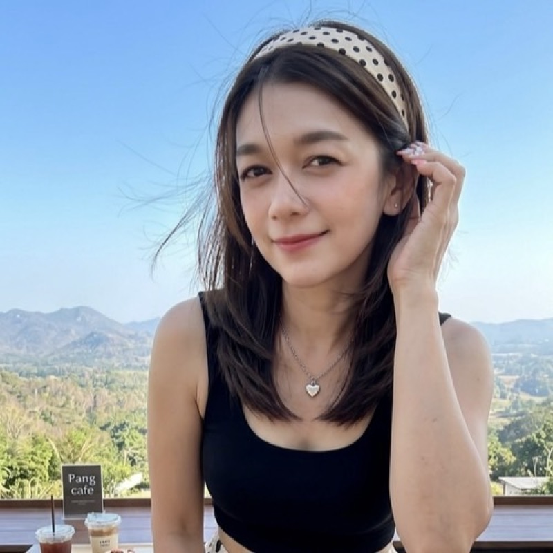 มณฑา อยู่รัศมีจันทร์