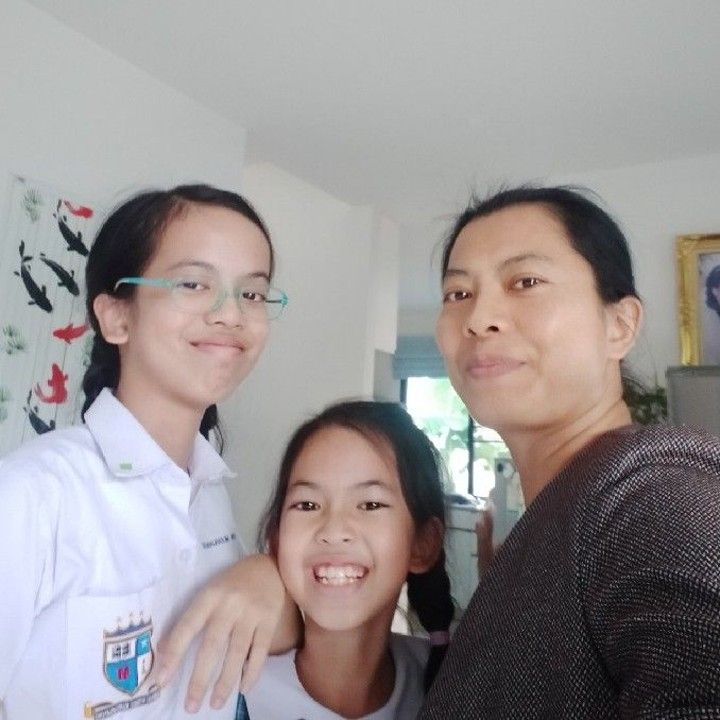อุทุมพร เหมือนใจนึก