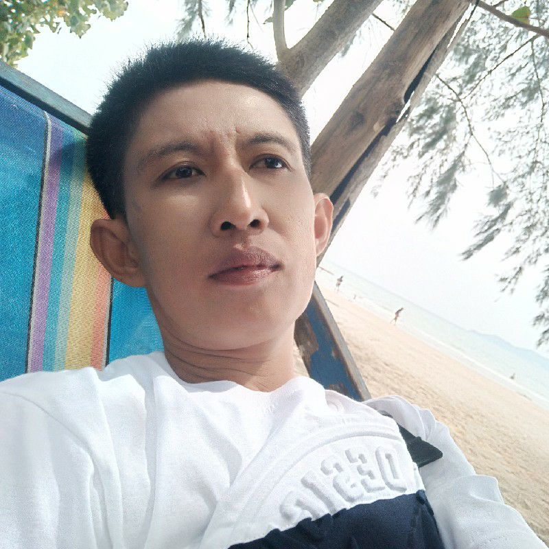 นริศรา ฮอหมัด