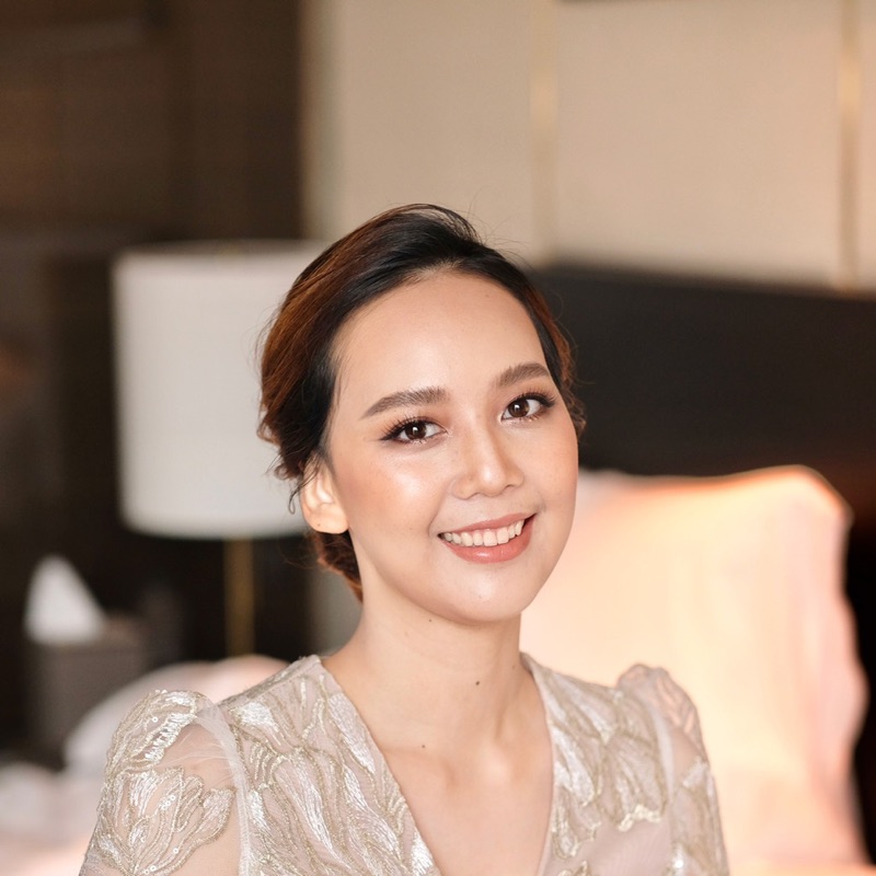 พลอย