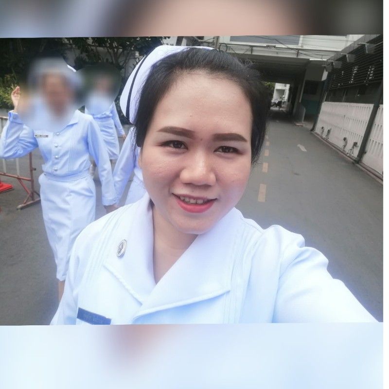 เพชรรัตน์ ขวัญคุ้ม