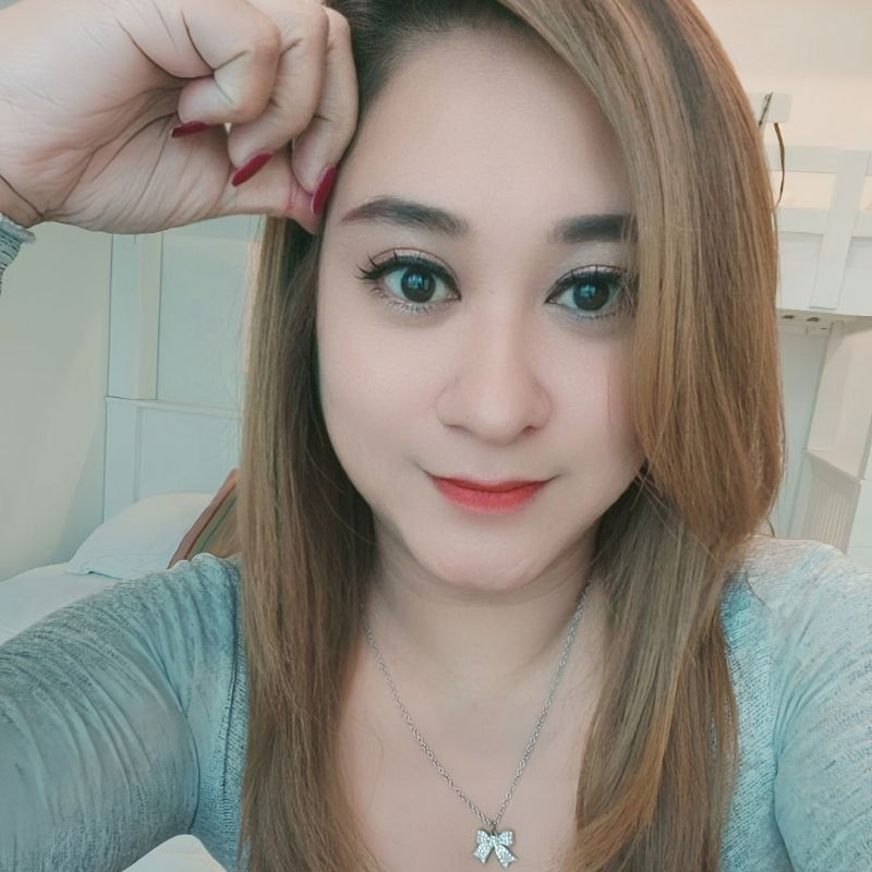 ลัดดา ทิมลอยแก้ว