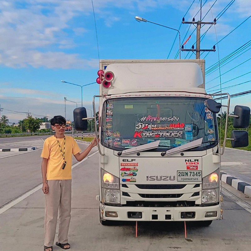 บุปผา เสือพาดกร
