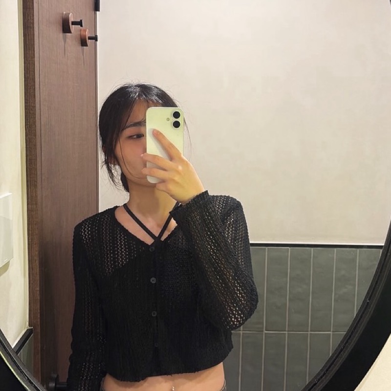 黃**