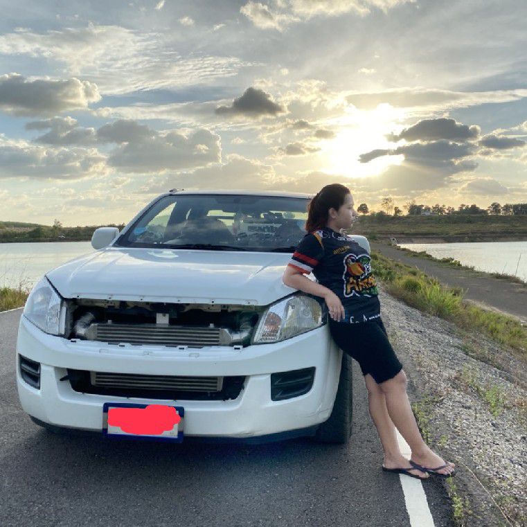 ธเนศ