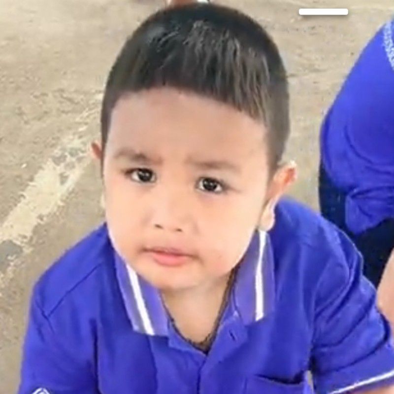 น้อย