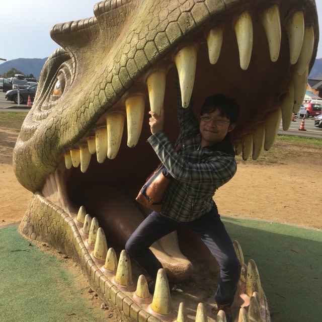山本泰士