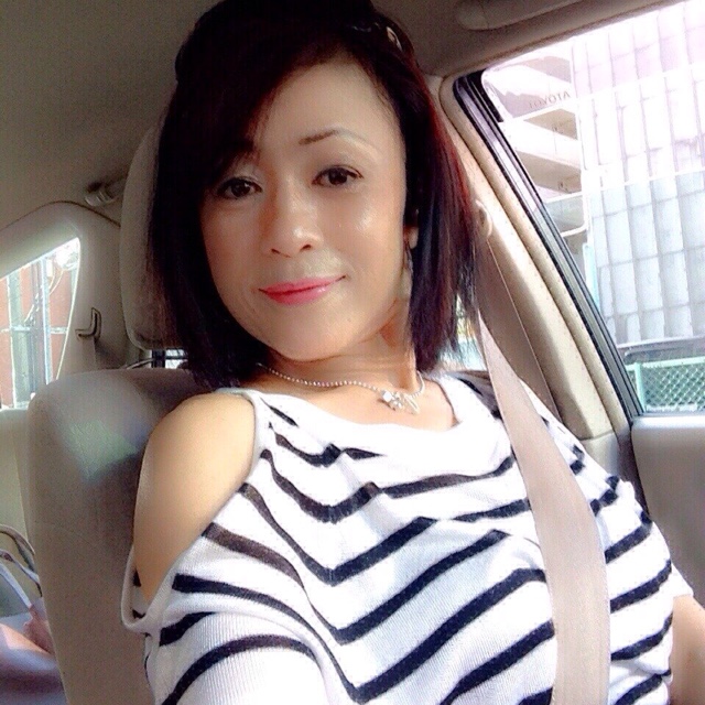 White Orchid (พี่แอ๊ะ