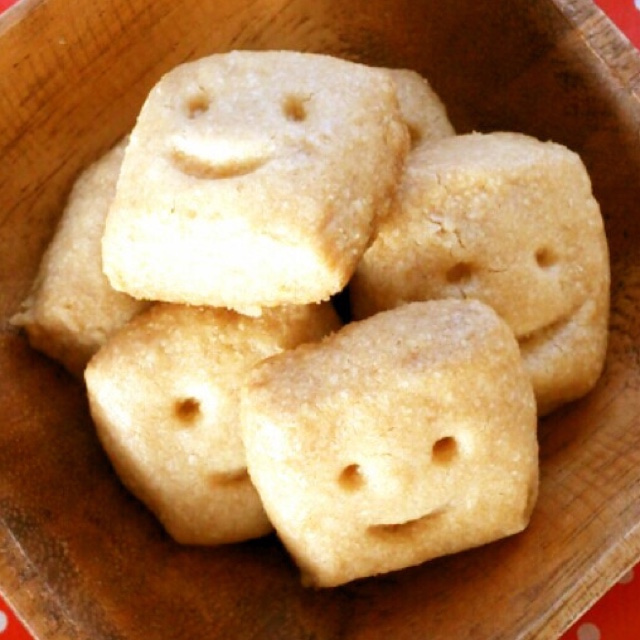 なかほり　ふみこ