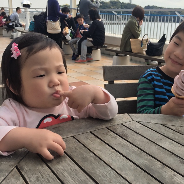 いしはらきみえ