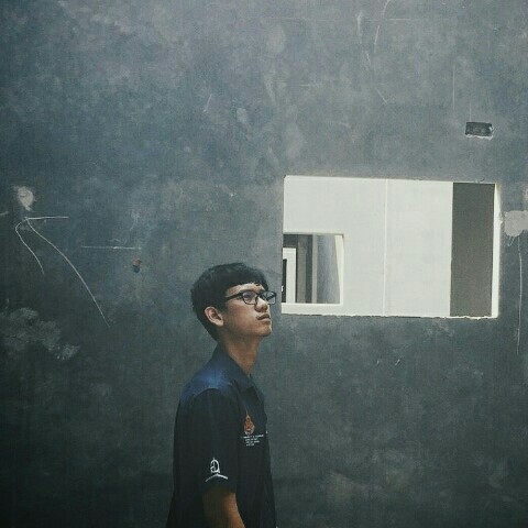 โป้ง
