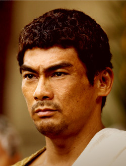 イワメ ヨシフミ