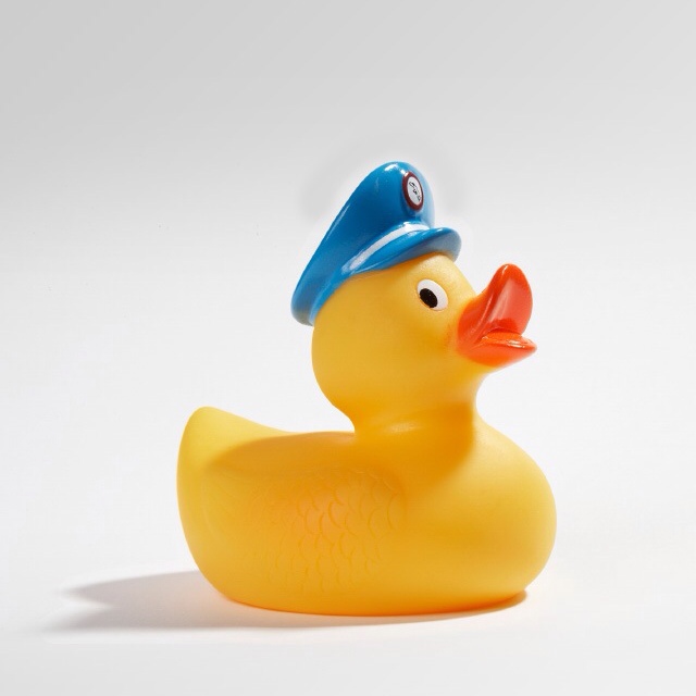 いわたに　けんいち